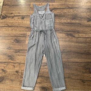 Lovestich  Gray Sleeveless Jumpsuit. Size‎ S